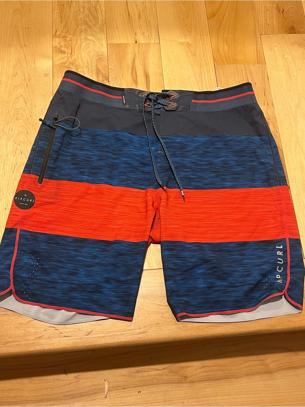 Size 34- RipCurl Mirage board shorts - like new